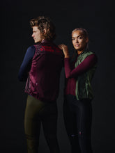 Load image into Gallery viewer, TSOT Mesh Gilet Olive Women Sample
