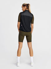 Load image into Gallery viewer, Dance Mesh Gilet Black Women Sample
